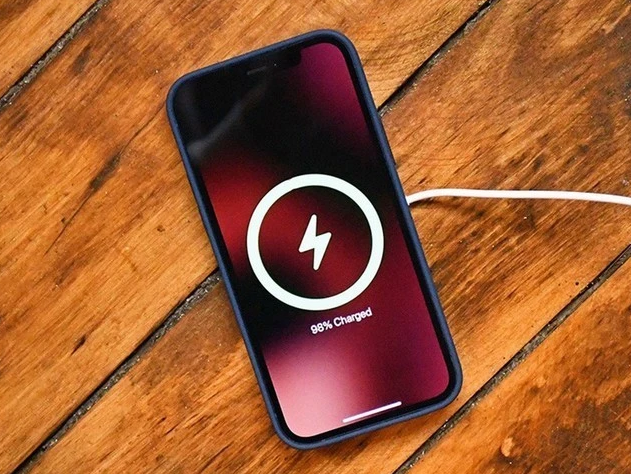 依安苹果手机维修分享iPhone 12可以随便充电吗 